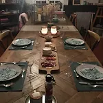 Alojamento de Acomodação e Pequeno-almoço La Douce Folie *
