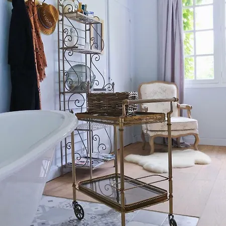 La Douce Folie * Saint-Julien-le-Faucon